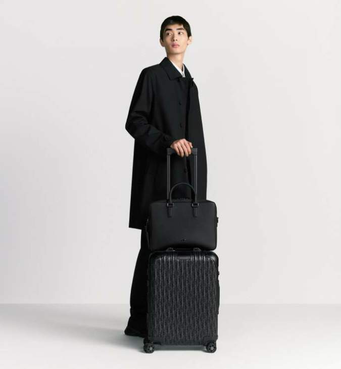 Picture of Dior Mens Bags _SKUfw239329449fw